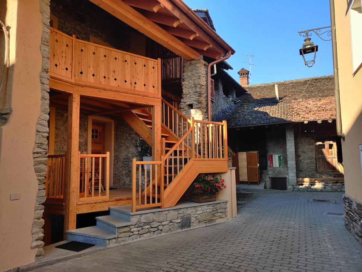 Au Fond Du Bourg Apartment Aosta Ngoại thất bức ảnh